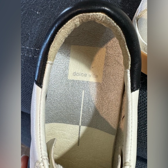 DV Dolce Vita women’s casual comfortable sneaker size 6.5 worn only a few times. - Picture 9 of 11